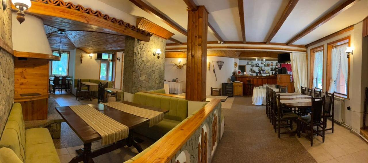 Hotel Paradise Place Kalofer Eksteriør bilde